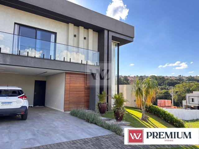 Casa com 305m² 4 quartos e 5 banheiros, à venda, no bairro Centro em Ponta Grossa