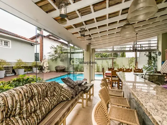 Casa 4 quartos e 7 banheiros, à venda, no bairro Alphaville em Santana de Parnaíba