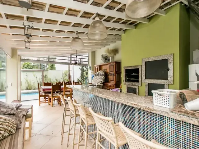 Casa 4 quartos e 7 banheiros, à venda, no bairro Alphaville em Santana de Parnaíba