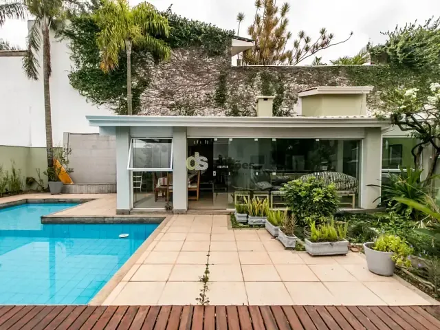 Casa 4 quartos e 7 banheiros, à venda, no bairro Alphaville em Santana de Parnaíba