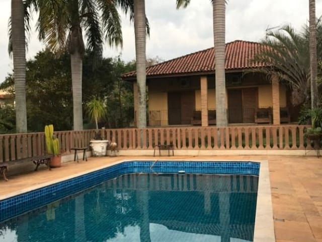 Casa com 1000m² 3 quartos e 3 banheiros, à venda, no bairro Nova Araçoiaba em Araçoiaba da Serra