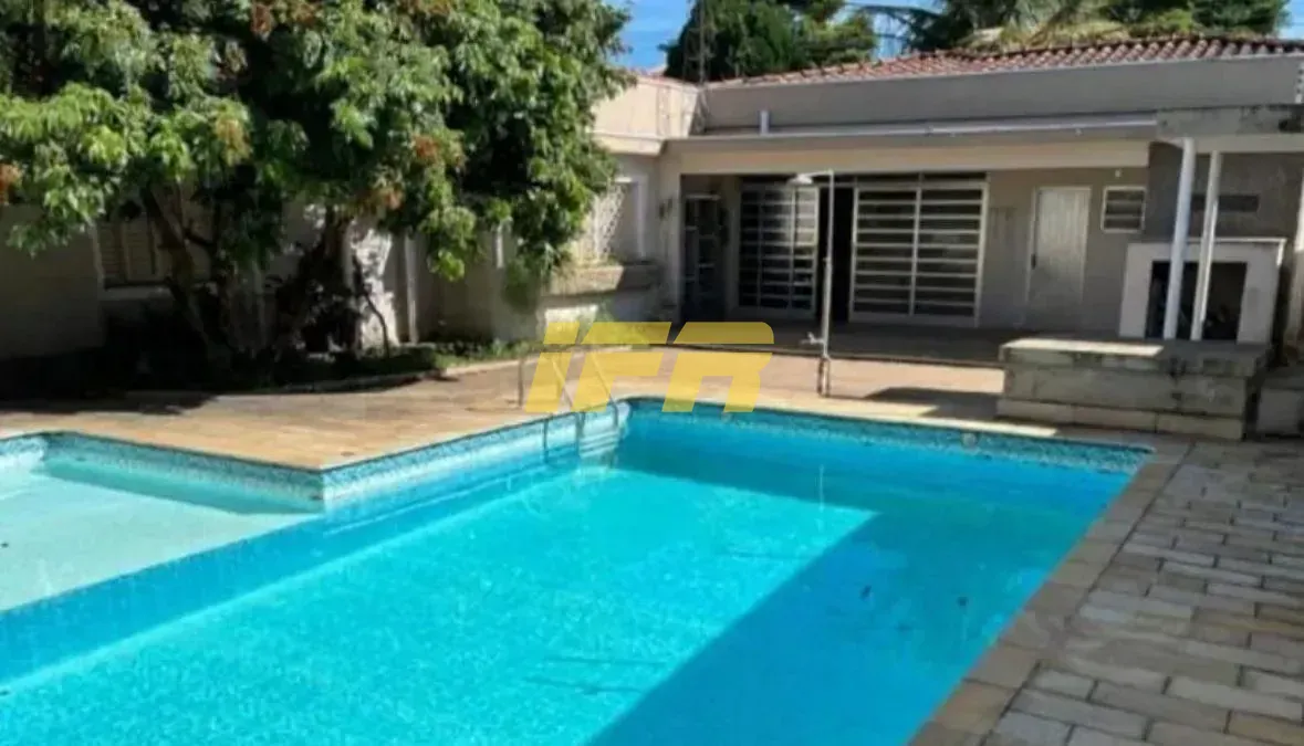 Casa, 3 quartos, 230 m² - Foto 1