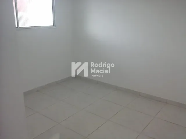 Casa 2 quartos e 1 banheiro, à venda, no bairro Inhamã em Igarassu