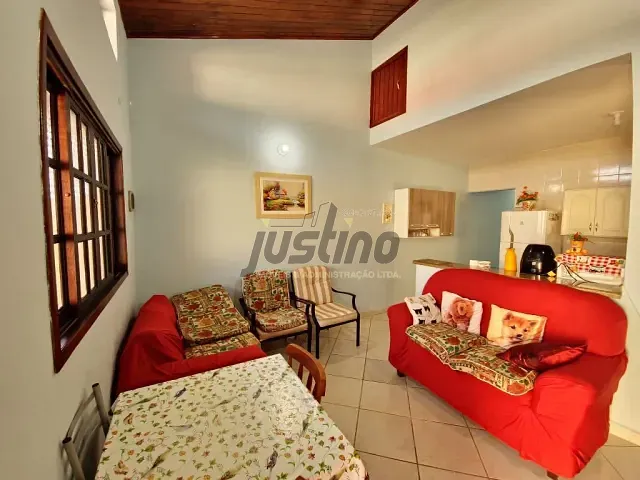 Casa com 143m² 2 quartos e 1 banheiro, à venda, no bairro Balneário Tropical em Itanhaém