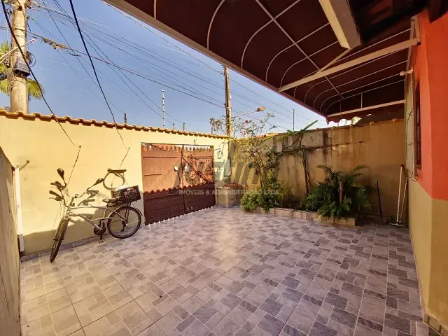 Casa com 143m² 2 quartos e 1 banheiro, à venda, no bairro Balneário Tropical em Itanhaém