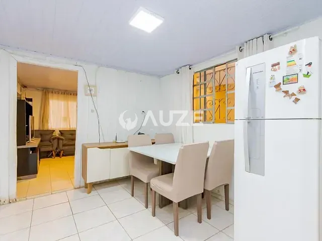 Casa com 70m² 2 quartos e 1 banheiro, à venda, no bairro Sítio Cercado em Curitiba