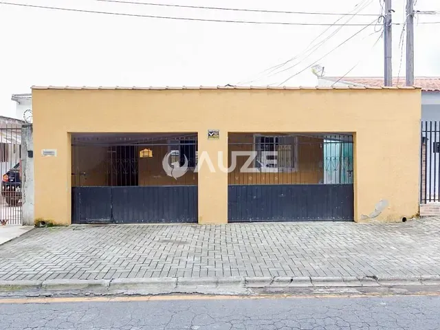Casa com 70m² 2 quartos e 1 banheiro, à venda, no bairro Sítio Cercado em Curitiba