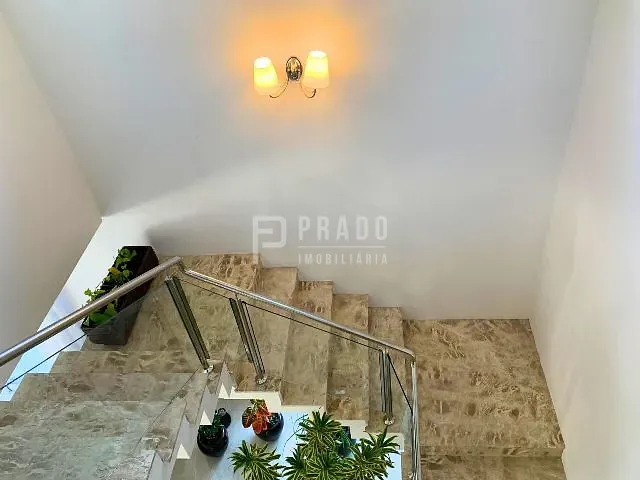 Casa com 411m² 3 quartos e 4 banheiros, à venda, no bairro Laranjal em Pelotas