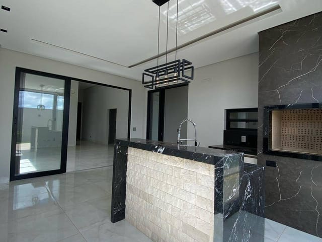 Casa com 360m² 3 quartos e 2 banheiros, à venda, no bairro Alphaville Campo Grande em Campo Grande