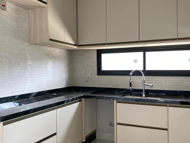 Casa com 360m² 3 quartos e 2 banheiros, à venda, no bairro Alphaville Campo Grande em Campo Grande