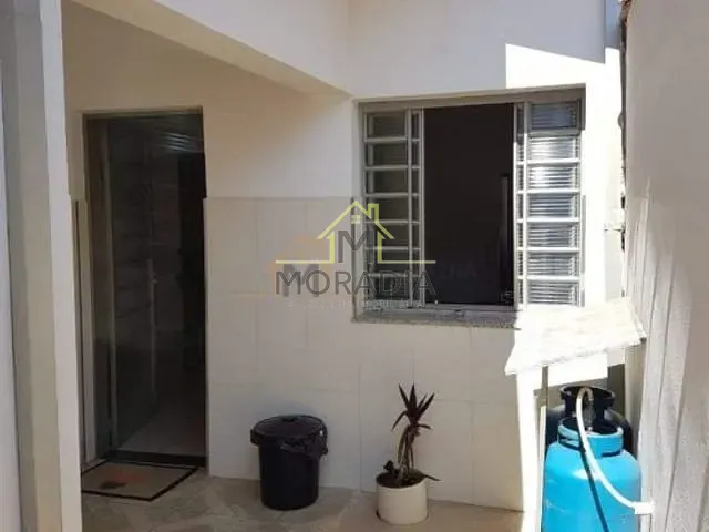 Casa com 360m² 3 quartos e 3 banheiros, à venda, no bairro Centro em Guaxupé