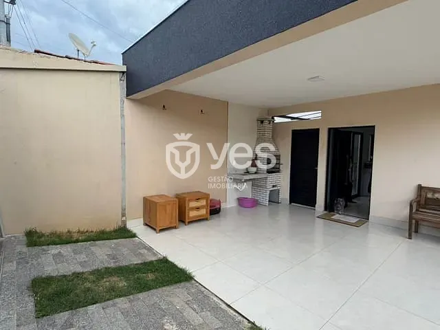 Casa 3 quartos e 2 banheiros, à venda, no bairro Vila Estância em Araxá