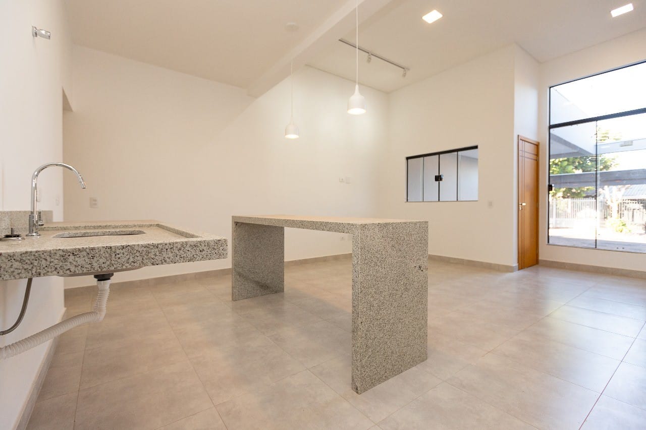 Casa à venda com 3 quartos, 106m² - Foto 3