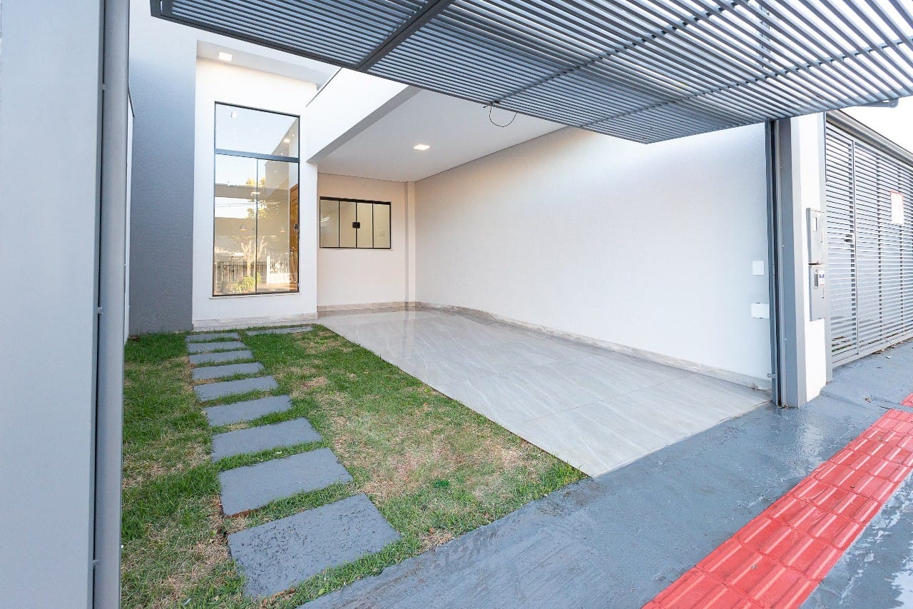 Casa à venda com 3 quartos, 106m² - Foto 2