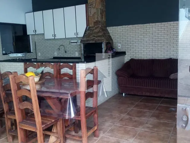 Casa com 250m² 3 quartos e 2 banheiros, à venda, no bairro Jardim Guanciale em Campo Limpo Paulista