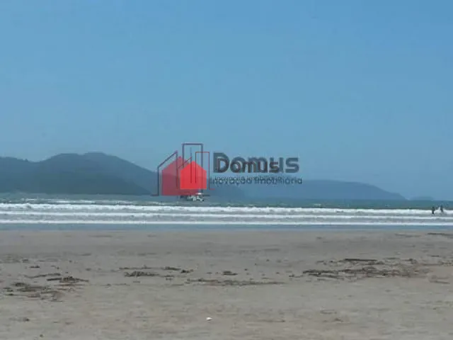 Casa com 750m², à venda, no bairro Silop em Ubatuba