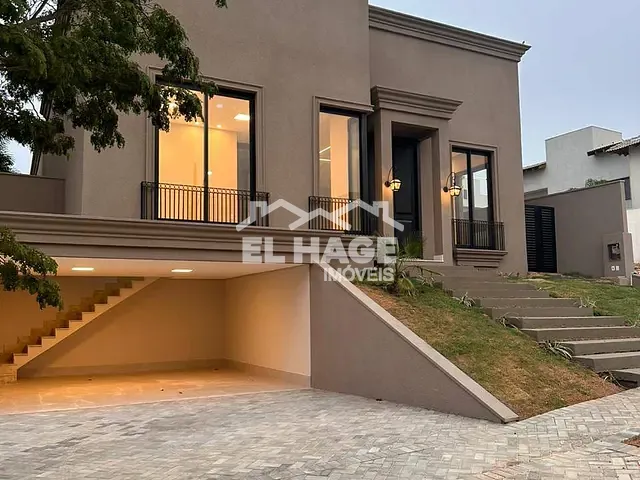 Casa com 488m² 4 quartos e 6 banheiros, à venda, no bairro Parque Amperco em Cuiabá