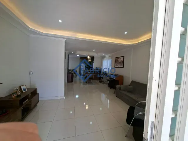 Casa com 250m² 3 quartos e 1 banheiro, à venda, no bairro Centro em Vinhedo