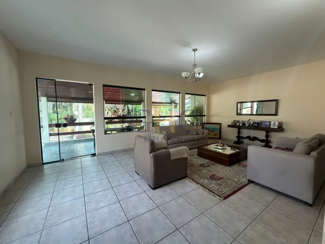 Casa com 1083m² 3 quartos e 5 banheiros, à venda, no bairro Terras de São Francisco em Salto de Pirapora
