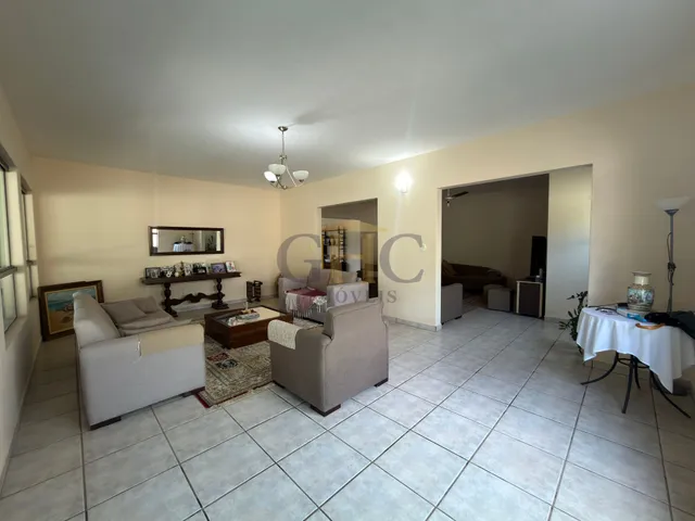 Casa com 1083m² 3 quartos e 5 banheiros, à venda, no bairro Terras de São Francisco em Salto de Pirapora