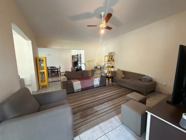 Casa com 1083m² 3 quartos e 5 banheiros, à venda, no bairro Terras de São Francisco em Salto de Pirapora