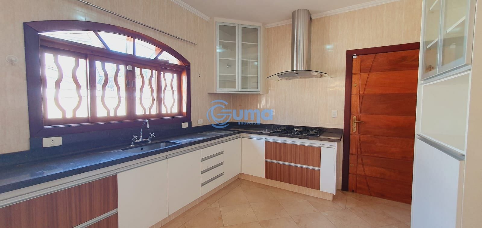Casa à venda e aluguel com 3 quartos, 320m² - Foto 15