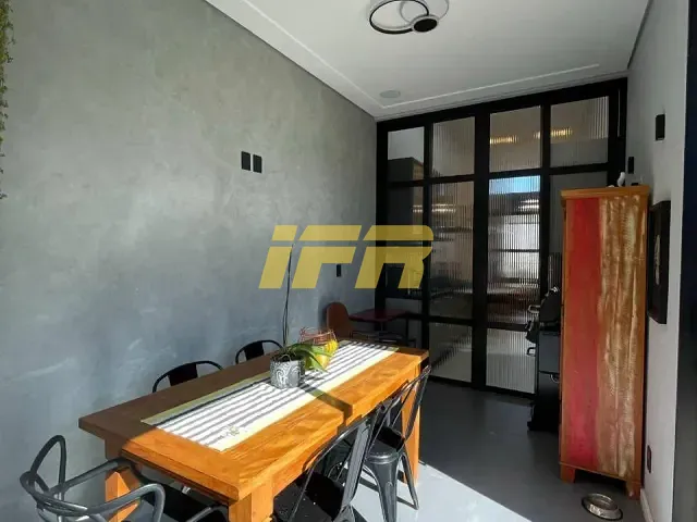 Casa com 205m² 3 quartos e 3 banheiros, à venda, no bairro Residencial Vila Romana em Pindamonhangaba