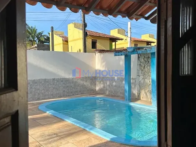 Casa 3 quartos e 2 banheiros, para alugar, no bairro Olivença em Ilhéus