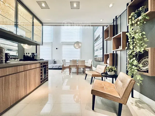 Casa com 373m² 3 quartos e 4 banheiros, à venda, no bairro Vivendas do Arvoredo em Londrina