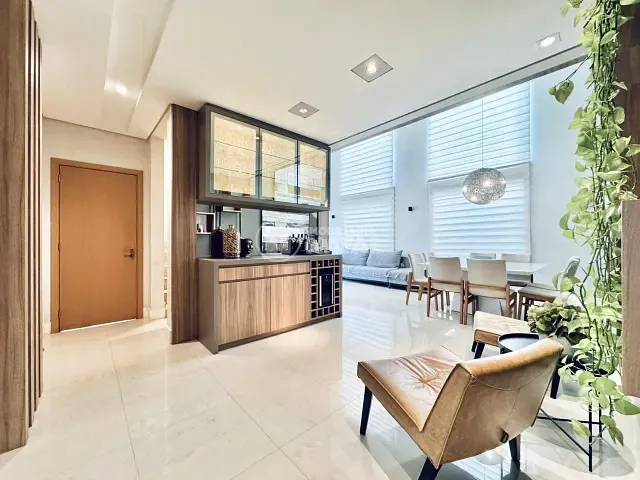 Casa com 373m² 3 quartos e 4 banheiros, à venda, no bairro Vivendas do Arvoredo em Londrina