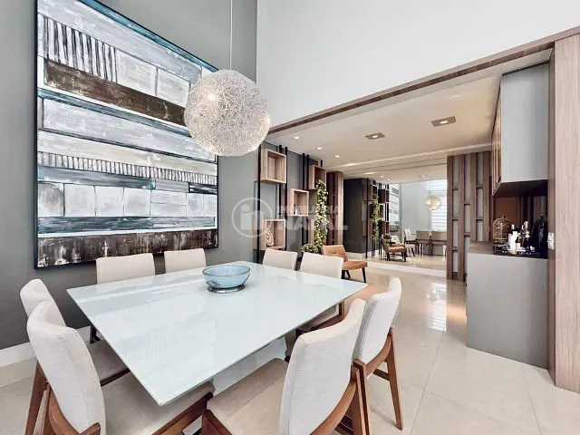 Casa com 373m² 3 quartos e 4 banheiros, à venda, no bairro Vivendas do Arvoredo em Londrina