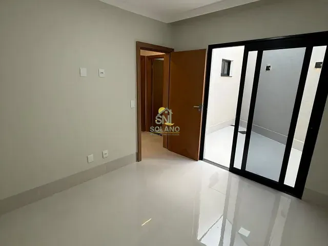 Casa com 370m² 4 quartos e 4 banheiros, à venda, no bairro Parque Amazônia em Goiânia