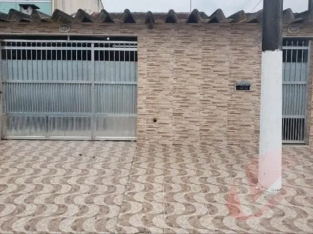Casa com 123m² 2 quartos e 1 banheiro, à venda, no bairro Ocian em Praia Grande