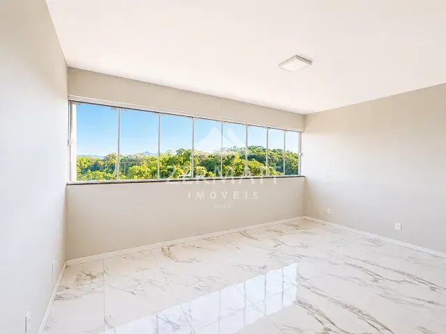 Casa com 327m² 10 quartos e 8 banheiros, à venda, no bairro Fortaleza em Blumenau