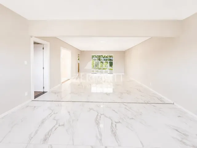 Casa com 327m² 10 quartos e 8 banheiros, à venda, no bairro Fortaleza em Blumenau