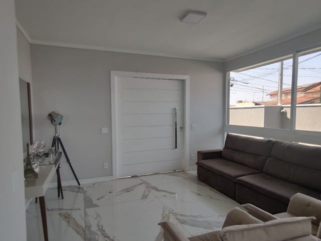 Casa à venda, no bairro Residencial Santa Rita em Pouso Alegre