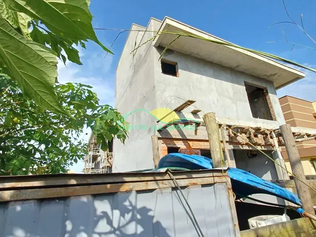 Casa 2 quartos e 3 banheiros, à venda, no bairro Ribeirão da Ilha em Florianópolis