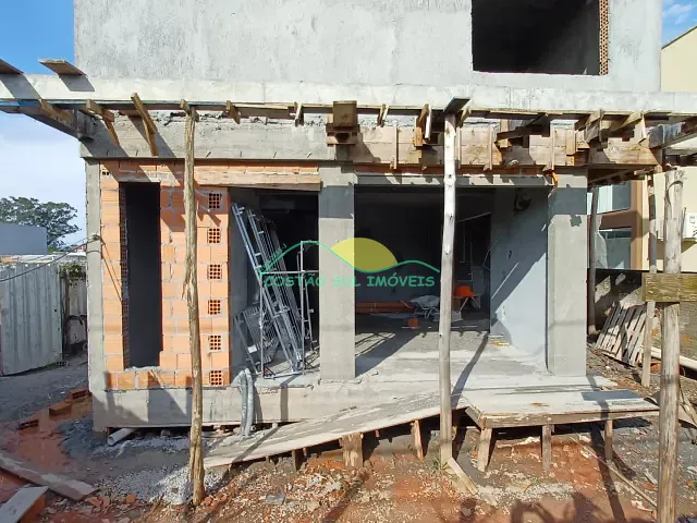 Casa 2 quartos e 3 banheiros, à venda, no bairro Ribeirão da Ilha em Florianópolis
