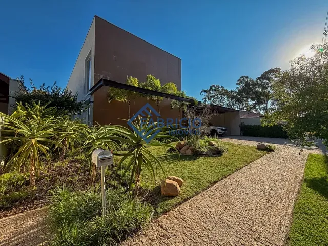 Casa com 1018m² 4 quartos e 6 banheiros, à venda, no bairro Joapiranga em Valinhos