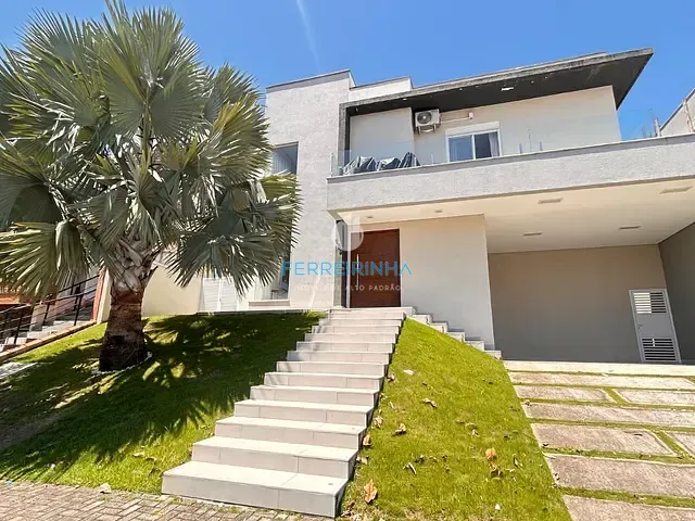 Casa com 450m² 3 quartos e 4 banheiros, à venda, no bairro Urbanova em São José dos Campos