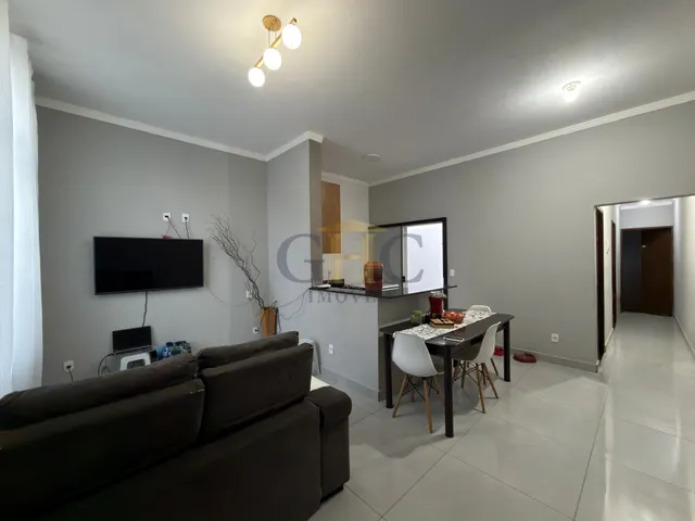 Casa com 125m² 2 quartos e 2 banheiros, à venda, no bairro Jardim das Bandeiras em Salto de Pirapora