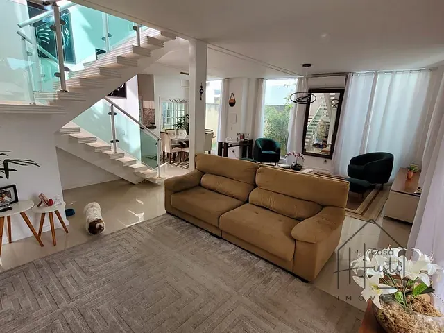 Casa 3 quartos e 4 banheiros, à venda, no bairro Tijuco Preto em Vargem Grande Paulista