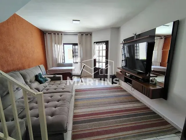 Casa 3 quartos e 2 banheiros, à venda, no bairro Vila Pirajussara em São Paulo