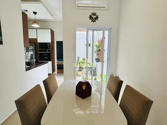 Casa com 180m² 2 quartos e 2 banheiros, à venda, no bairro Jardim Guarujá em Salto