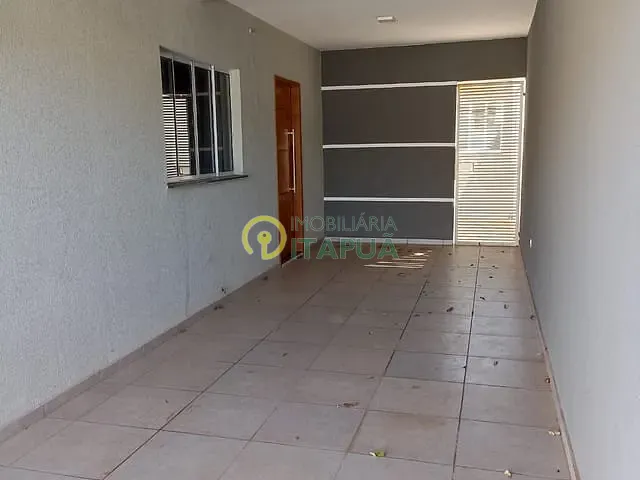 Casa com 250m² 3 quartos e 3 banheiros, para alugar, no bairro Eucaliptos em Londrina