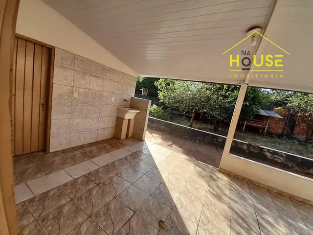 Casa com 360m², à venda, no bairro Pozzobon em Votuporanga