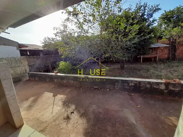 Casa com 360m², à venda, no bairro Pozzobon em Votuporanga