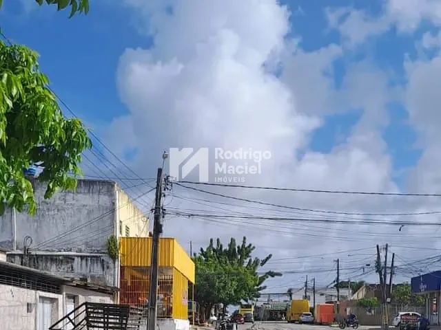 Casa com 312m² 4 quartos e 3 banheiros, à venda, no bairro Jardim Brasil em Olinda