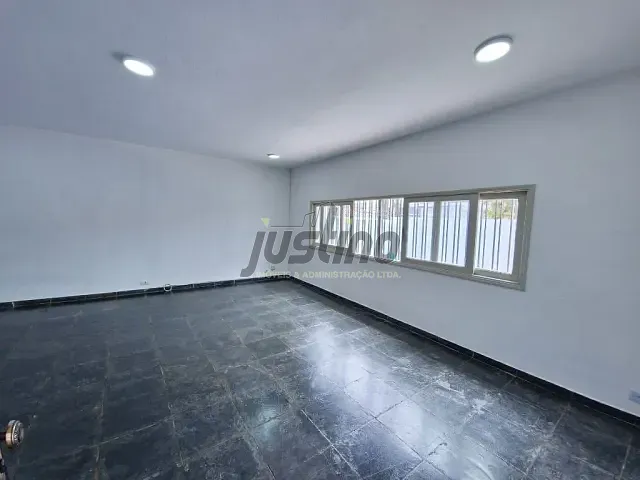 Casa com 295m² 3 quartos e 1 banheiro, à venda, no bairro Vila São Paulo em Itanhaém
