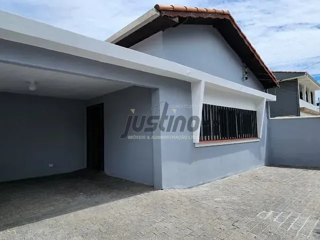 Casa com 295m² 3 quartos e 1 banheiro, à venda, no bairro Vila São Paulo em Itanhaém